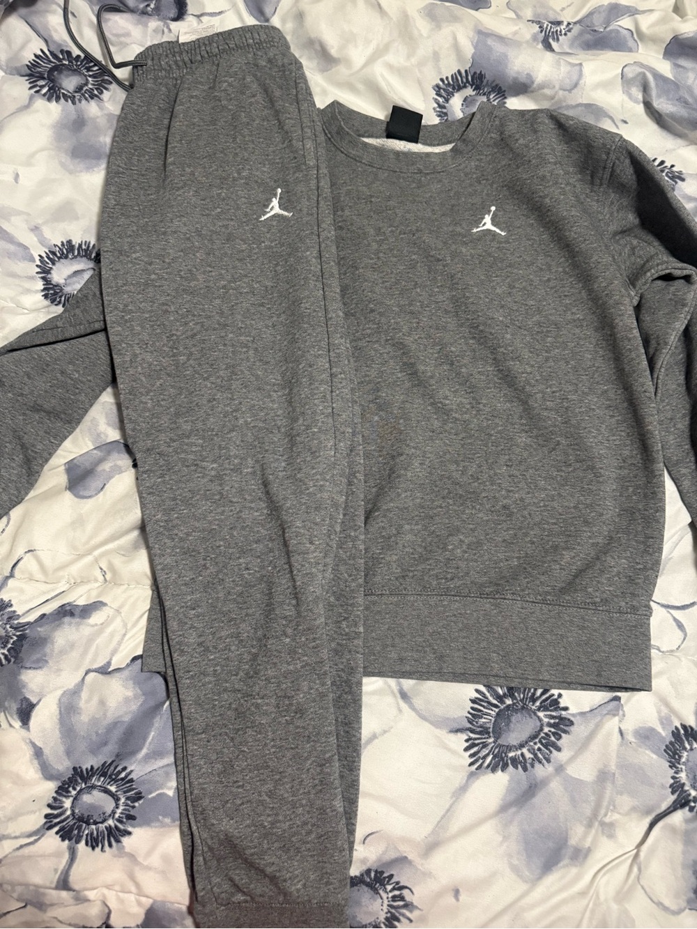 Jordan Gray Two-Piece Crewneck Sweatshirt & Jogger Pajama Set